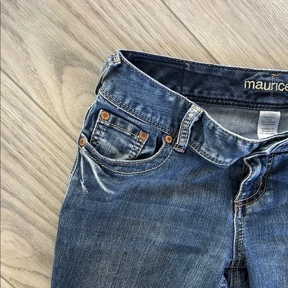 Maurices Low Rise Bermuda Shorts - Picture 2 of 5